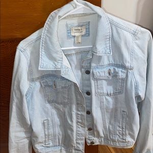 Light washed jean jacket